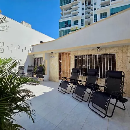 Casa Con Piscina Y Terraza Privada A Pasos De La Playa Сasa de vacaciones Cartagena