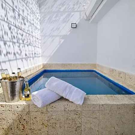 Casa Con Piscina Y Terraza Privada A Pasos De La Playa Сasa de vacaciones *
