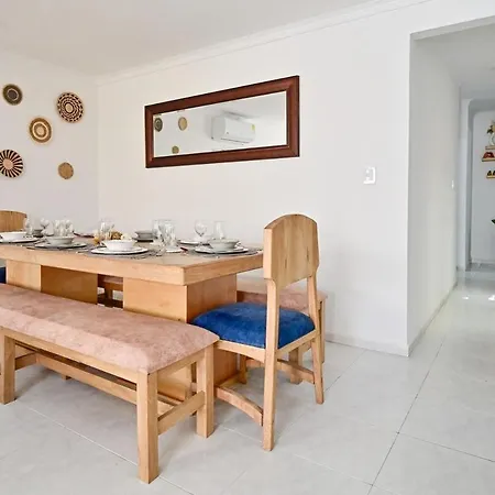 Сasa de vacaciones Casa Con Piscina Y Terraza Privada A Pasos De La Playa