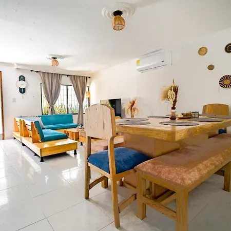Сasa de vacaciones Casa Con Piscina Y Terraza Privada A Pasos De La Playa *